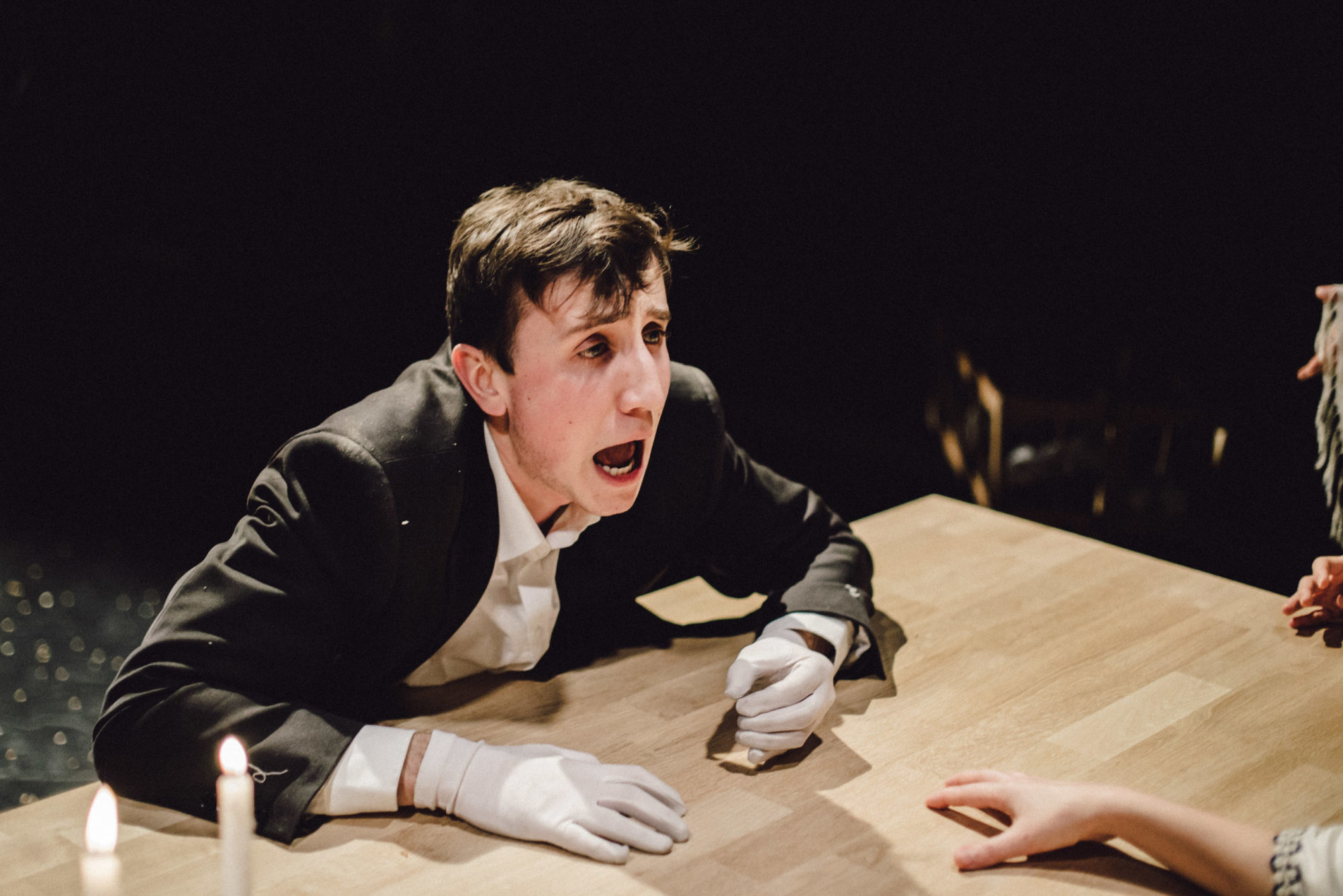 Fotografie z próby spektaklu Kogo Szukacie – Znak Jonasza